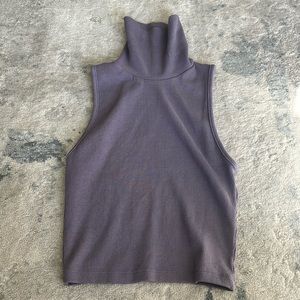 ZARA SLEEVELESS TURTLE NECK